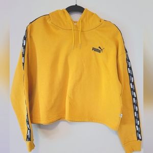 PUMA Cropped Hoodie